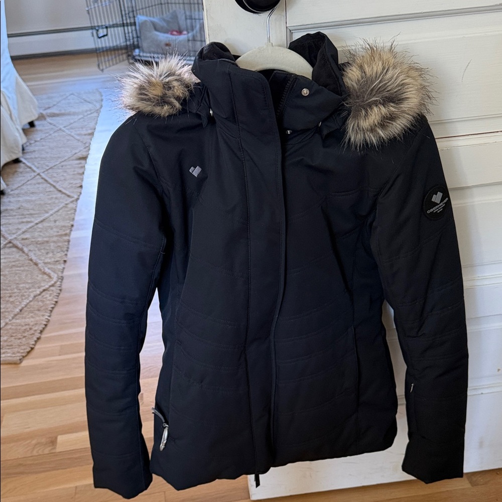 Obermeyer Tuscany II Black Ski Jacket with removable Faux Fur Hood